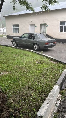 Mercedes 190 1991, 426,000 km - 2.0 l - Şəki