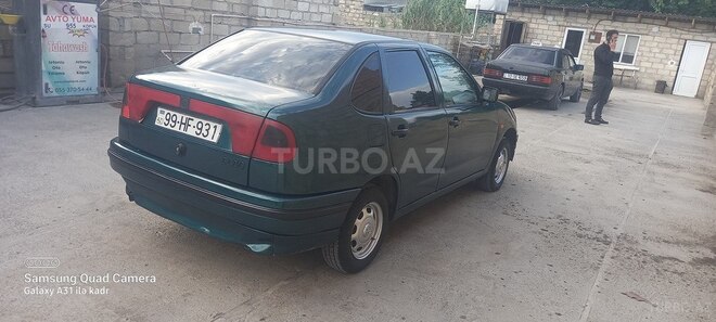 Volkswagen Polo 1995, 321,542 km - 1.6 l - Bərdə