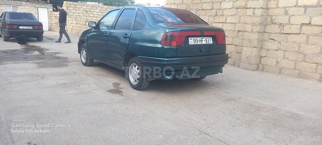 Volkswagen Polo 1995, 321,542 km - 1.6 l - Bərdə