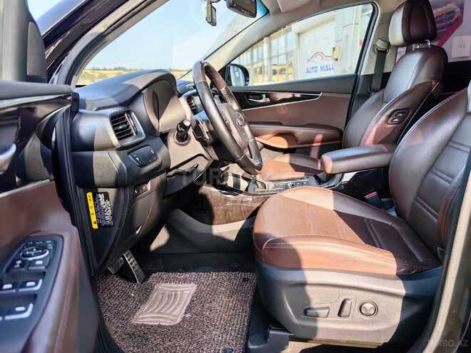 Kia Sorento-24
