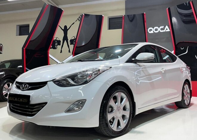 Hyundai Elantra-2