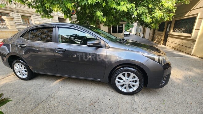 Toyota Corolla 2013, 145,650 km - 1.6 l - Bakı