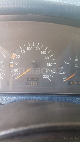 Mercedes C 220 d 1999, 428,800 km - 2.2 l - Bakı