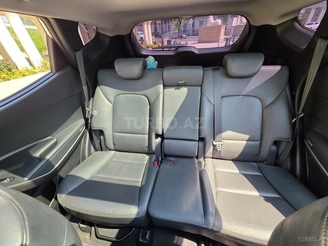 Hyundai Santa Fe-14