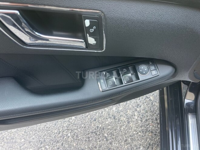 Mercedes E 350 2010, 330,000 km - 3.5 l - Bakı