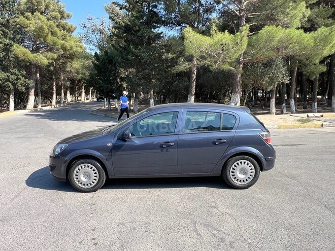Opel Astra 2009, 218,000 km - 1.4 l - Sumqayıt