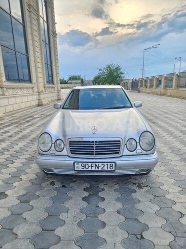 Mercedes E 280 1999, 365,936 km - 2.8 l - Ağdam