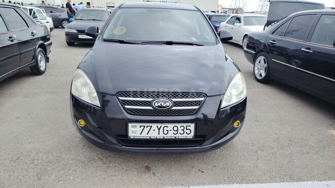 Kia Ceed 2008, 214,000 km - 1.4 l - Qazax