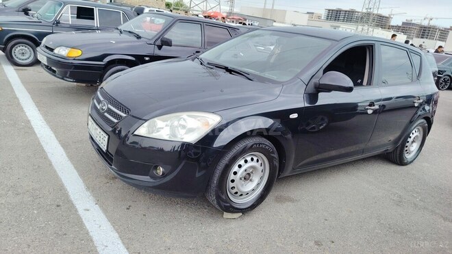 Kia Ceed 2008, 214,000 km - 1.4 l - Qazax