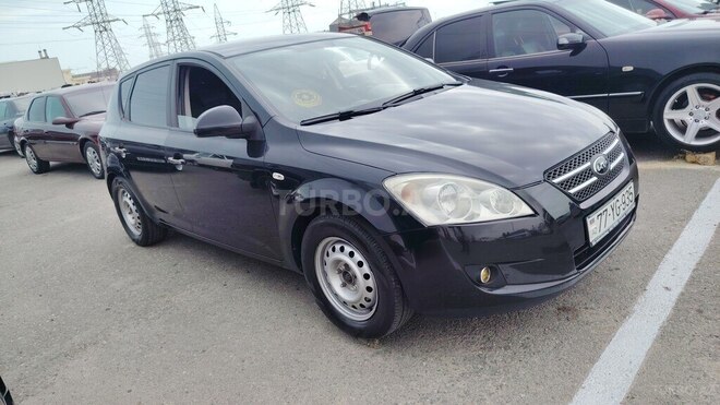 Kia Ceed 2008, 214,000 km - 1.4 l - Qazax