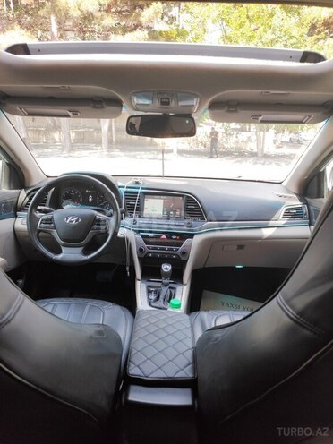 Hyundai Elantra 2017, 125,000 km - 2.0 л - Bakı
