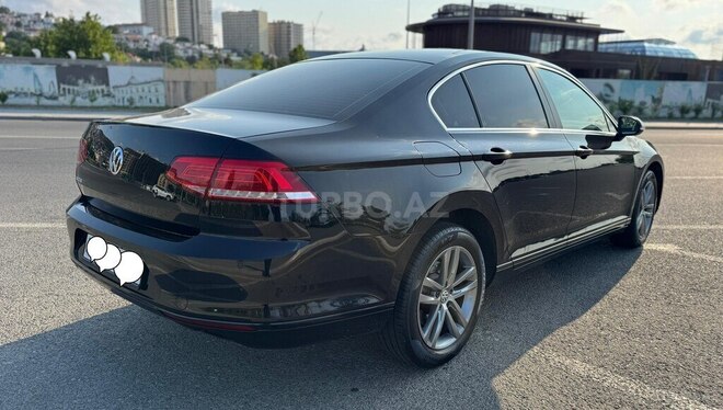 Volkswagen Passat 2018, 159,100 km - 1.8 l - Bakı