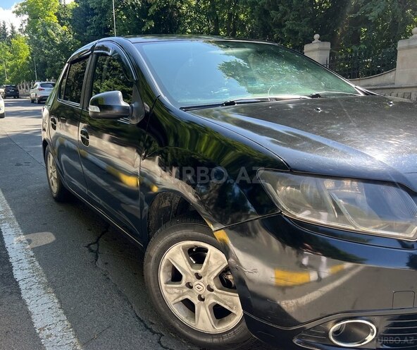 Renault Logan-5