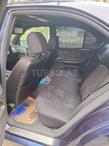 Mercedes E 240 1997, 450,000 km - 2.4 l - Bakı