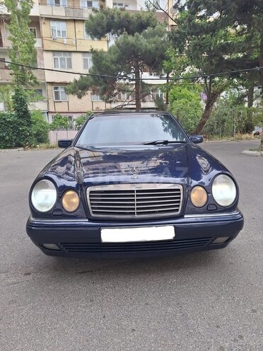 Mercedes E 240 1997, 450,000 km - 2.4 l - Bakı