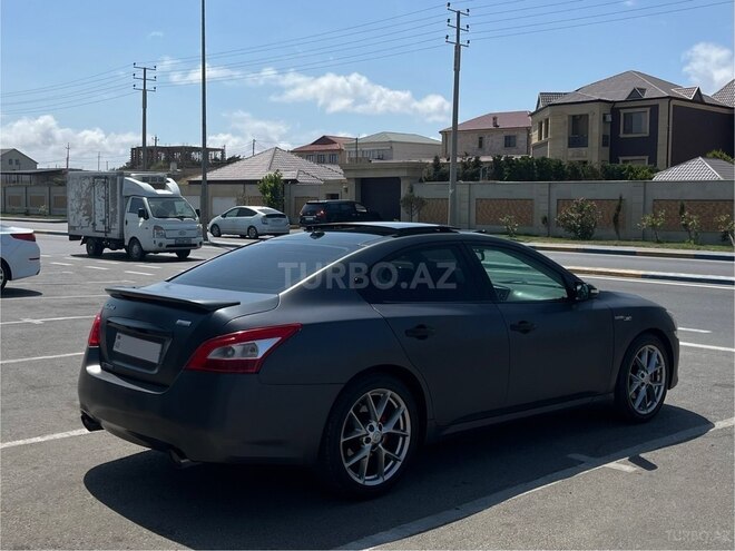 Nissan Maxima-8
