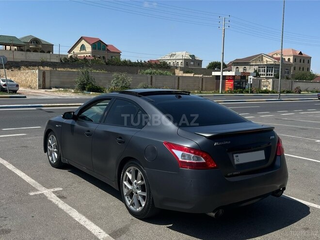 Nissan Maxima-9