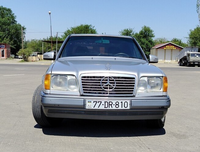Mercedes E 300 d 1994, 300,000 km - 3.0 l - Beyləqan