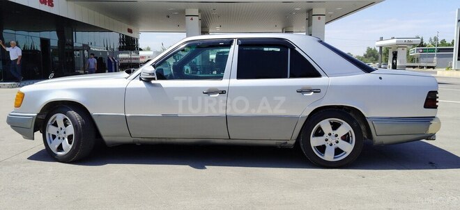 Mercedes E 300 d 1994, 300,000 km - 3.0 l - Beyləqan