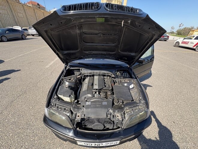 BMW 320 2002, 291,000 km - 2.2 л - Bakı