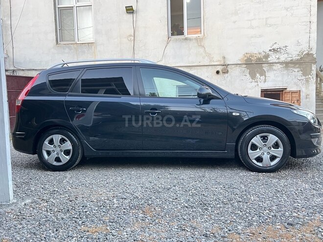 Hyundai i30 2010, 221,580 km - 1.4 l - Bakı