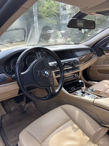 BMW 528 2012, 300,000 km - 2.0 l - Bakı