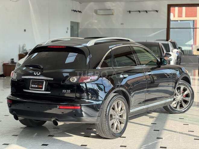 Infiniti FX35-7