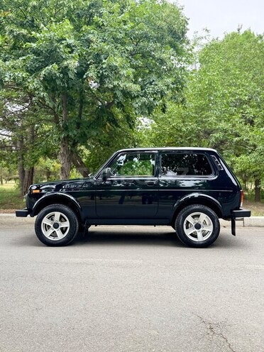LADA (VAZ) Niva 2024, 4,200 km - 1.7 л - Gəncə