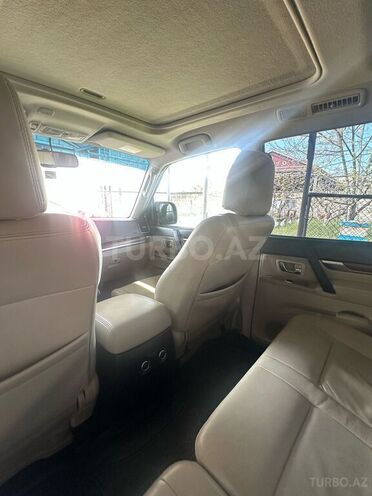 Mitsubishi Pajero 2008, 228,000 km - 3.0 l - Beyləqan