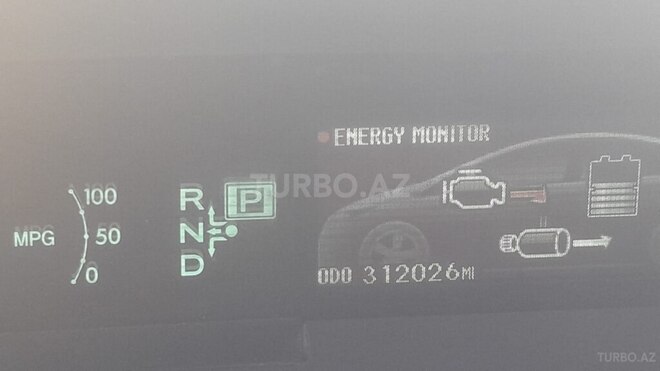 Toyota Prius-12