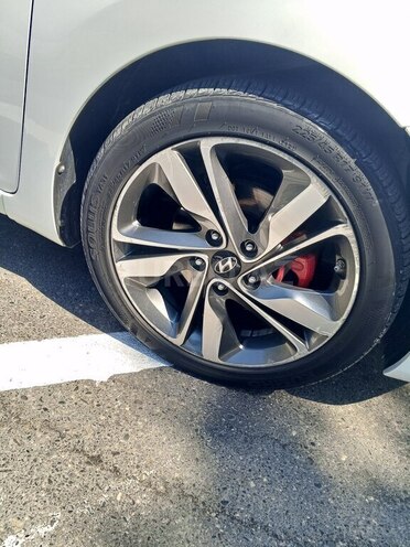Hyundai Elantra 2015, 165,000 km - 1.8 l - Bakı