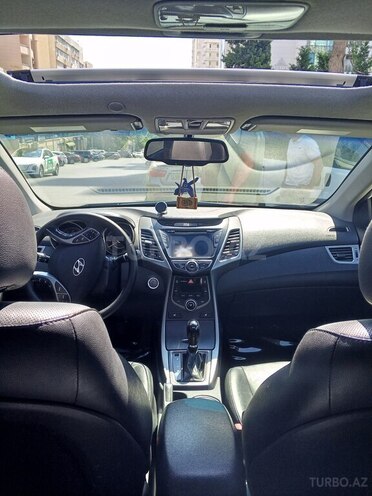 Hyundai Elantra 2015, 165,000 km - 1.8 l - Bakı