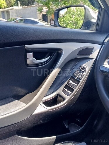 Hyundai Elantra 2015, 165,000 km - 1.8 l - Bakı