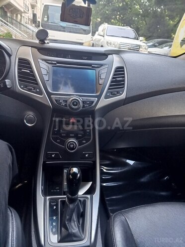 Hyundai Elantra 2015, 165,000 km - 1.8 l - Bakı