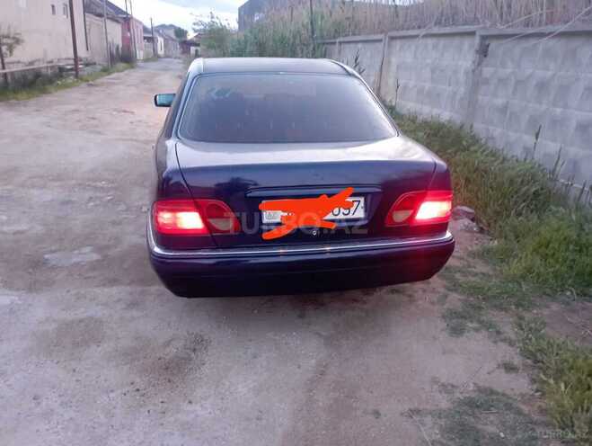 Mercedes E 230 1996, 349,000 km - 2.3 l - Bakı