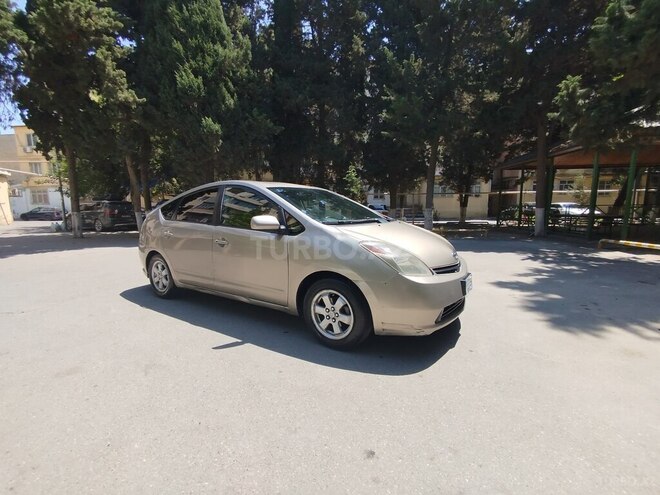 Toyota Prius-11
