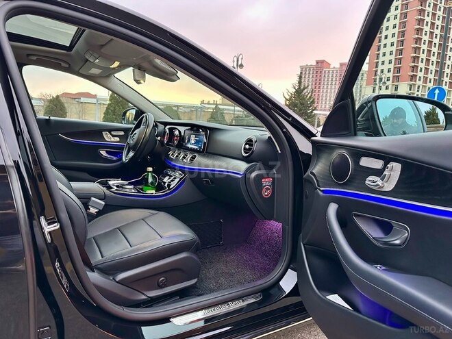 Mercedes E 220 d 2016, 2,004 km - 2.2 l - Bakı