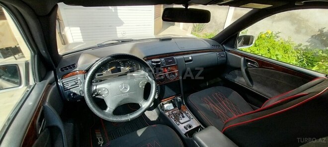 Mercedes E 240 2000, 207,000 km - 2.4 l - Bakı