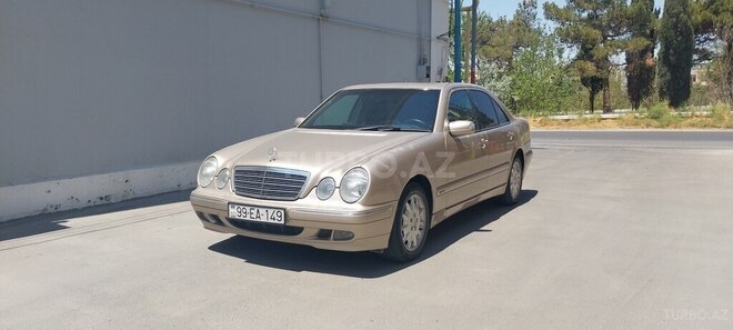Mercedes E 240 2000, 207,000 km - 2.4 l - Bakı