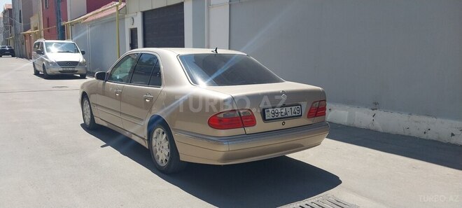 Mercedes E 240 2000, 207,000 km - 2.4 l - Bakı