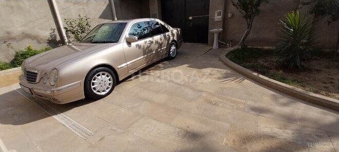 Mercedes E 240 2000, 207,000 km - 2.4 l - Bakı