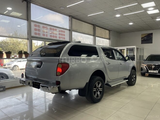 Mitsubishi L200 2013, 386,000 km - 2.5 l - Tovuz