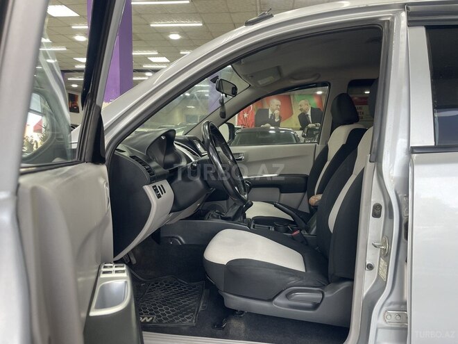 Mitsubishi L200 2013, 386,000 km - 2.5 l - Tovuz
