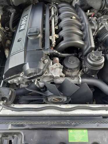 BMW 528 1996, 320,000 km - 2.8 l - Sumqayıt