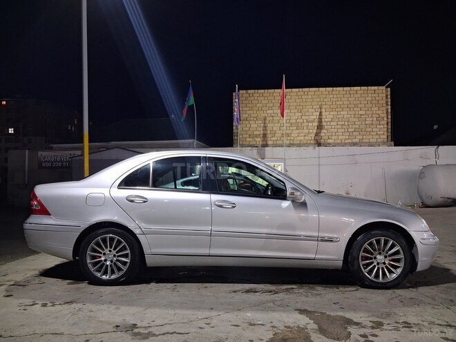 Mercedes C 240 2000, 443,000 km - 2.6 л - Bakı