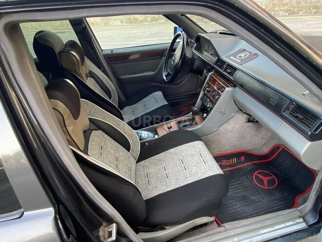 Mercedes E 250 1995, 325,000 km - 2.5 l - Bakı