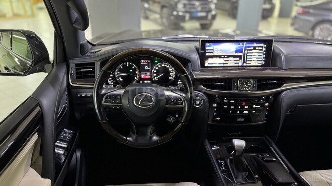 Lexus LX 450d 2016, 216,000 km - 4.5 л - Bakı