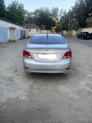 Hyundai Accent 2015, 160,000 km - 1.6 l - Bakı