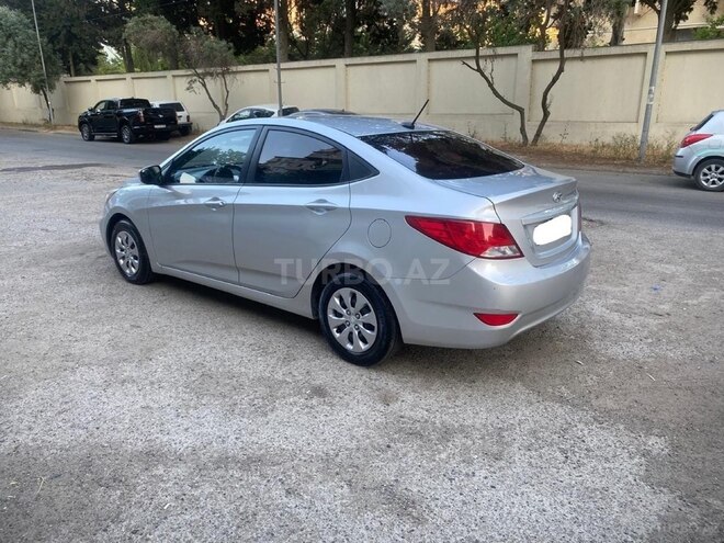 Hyundai Accent 2015, 160,000 km - 1.6 l - Bakı