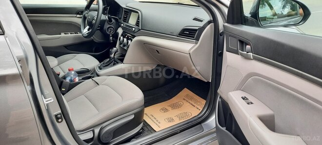 Hyundai Elantra 2018, 105,000 km - 2.0 л - Bakı